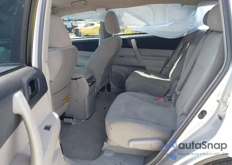 2010 Toyota Highlander Base V6 from USA, damaged, VIN 5TDBK3EH5AS018141